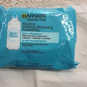 NEW Garnier SkinActive Micellar Makeup Removing Towelettes All-in-1 25ct